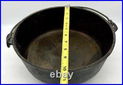 Vintage Cast Iron #10 Camp/ Dutch Oven With 9 inch Stand -Pre 1960 Ships FAST