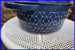 What The HEX Le Creuset 22 cm Dutch Oven HEX pattern over Blue FREE Ship
